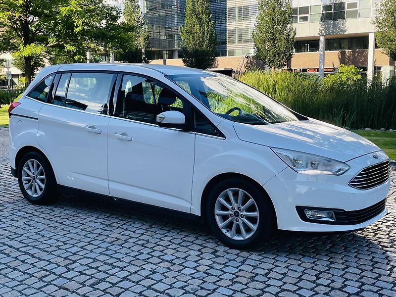 Ford Grand C-MAX 2.0TDCi MANUÁL 7MÍST SERVISKA - fotka 11 z 46