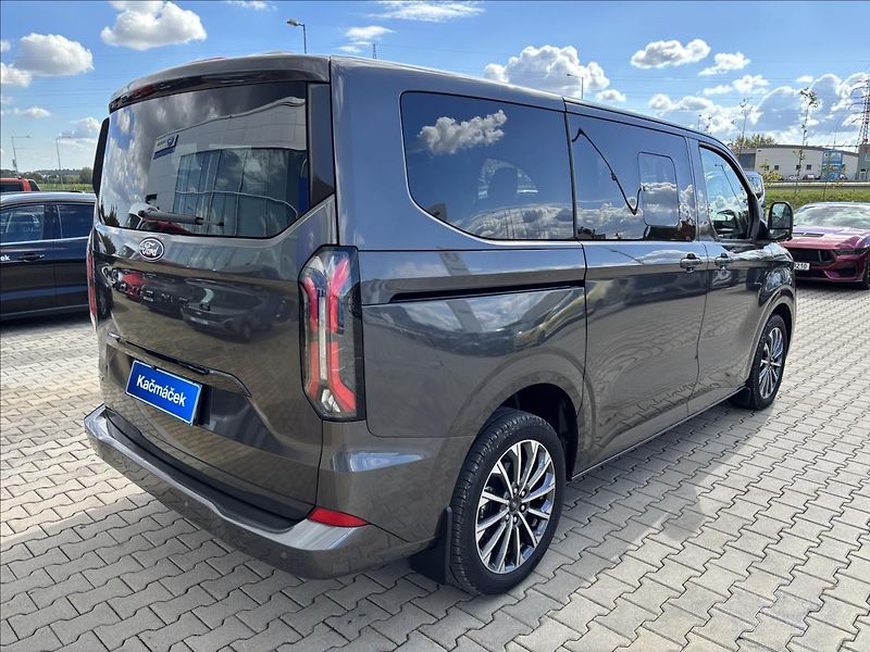 Ford Tourneo Custom 2,5 PHEV 171kW Titanium X L1 - fotka 5 z 59