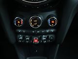 Mini Cooper 1,5 100 kW 1.Maj. Aut.klima - náhled 19