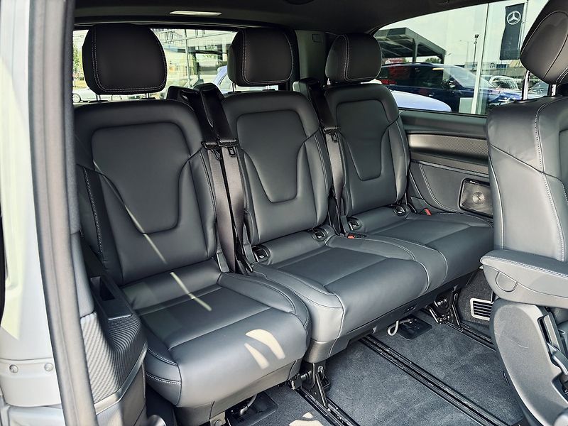 Mercedes-Benz Třídy V (2026) 300d EXCLUSIVE AMG 4M L - fotka 12 z 35