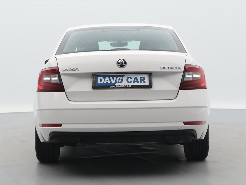 Škoda Octavia 1,6 TDI CZ Style LED Kessy - fotka 5 z 30
