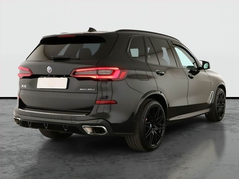 BMW X5 (2022) xDrive30d - fotka 5 z 20