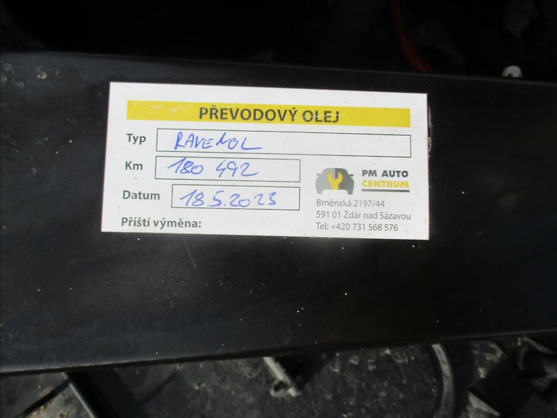 Volkswagen Passat 2,0 TDI 140kW BMT 4MOT DSG Hig - fotka 32 z 42
