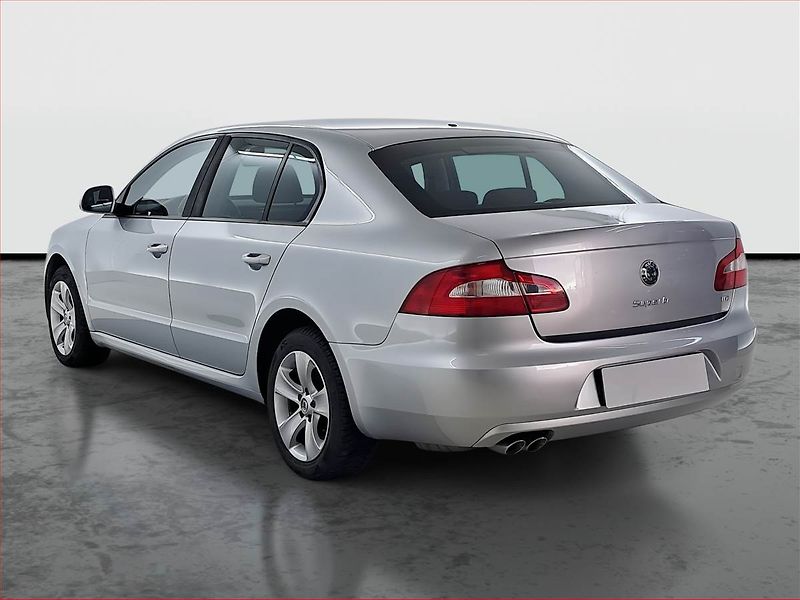 Škoda Superb (2012) 2.0 TDI, Tempomat - fotka 4 z 15