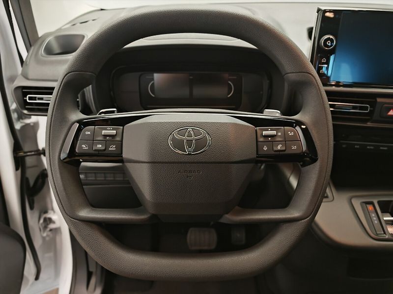 Toyota ProAce City Verso Full Electric (50kWh) Business - fotka 21 z 27