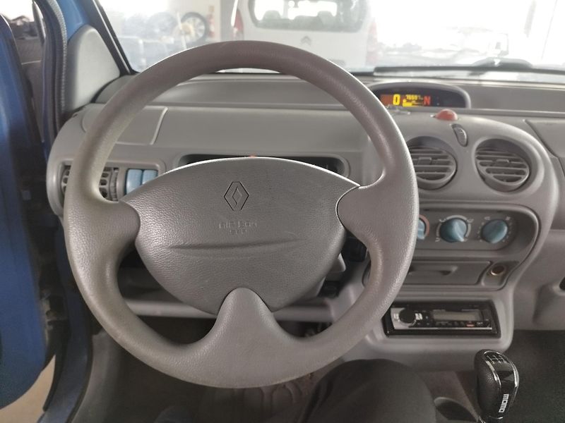 Renault Twingo (2005) 1,2i 43KW automat super cena - fotka 16 z 16
