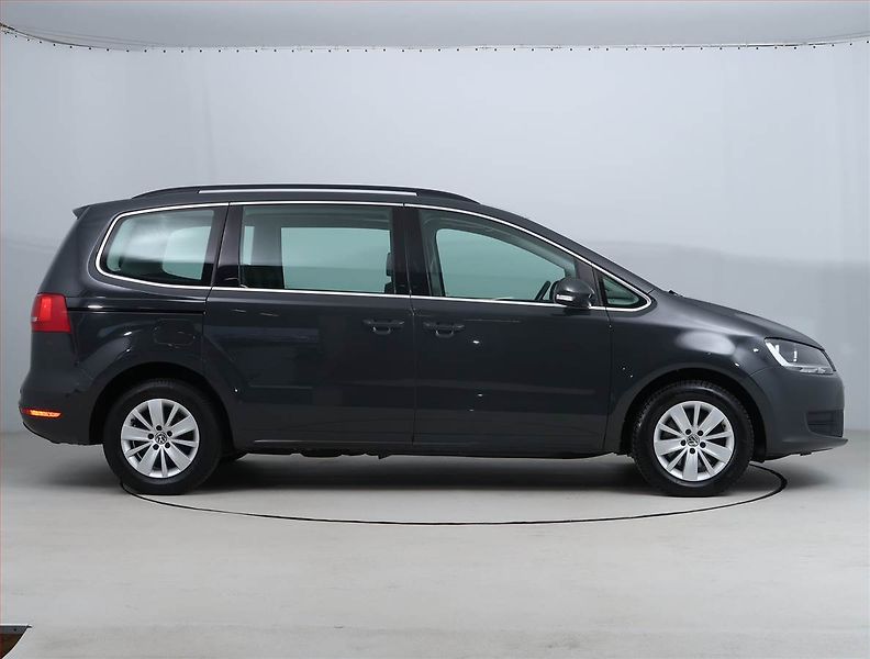 Volkswagen Sharan (2014) 2.0 TDI, Serv.kniha, Tempomat - fotka 6 z 15