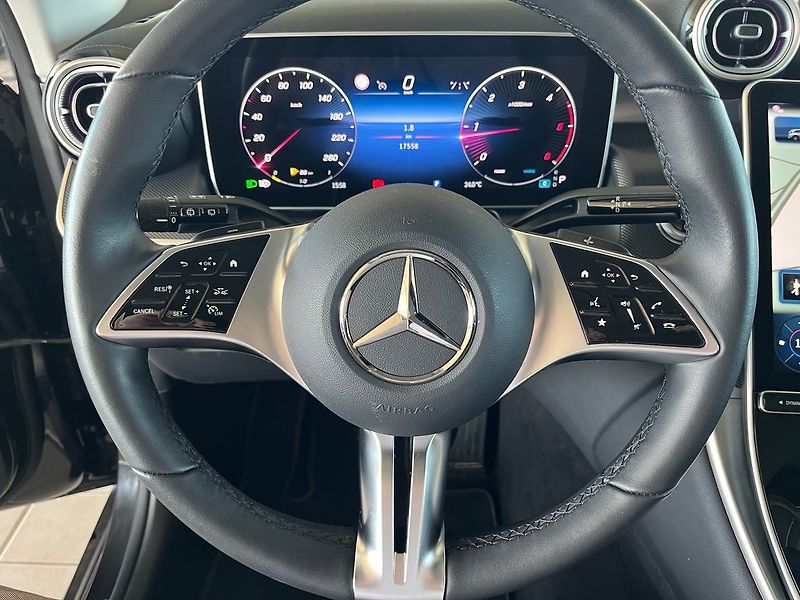 Mercedes-Benz GLC d 4MATIC - fotka 13 z 19