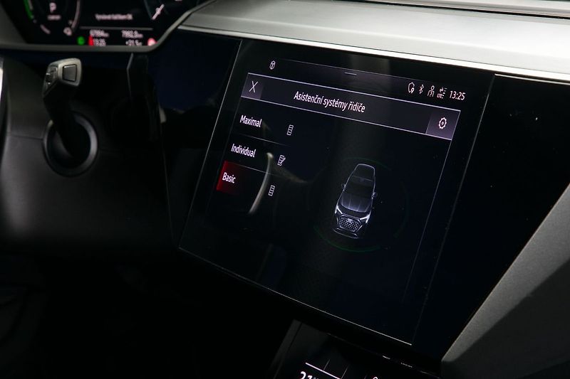 Audi e-tron 55 300kW Kessy Kamera Tažné - fotka 22 z 33