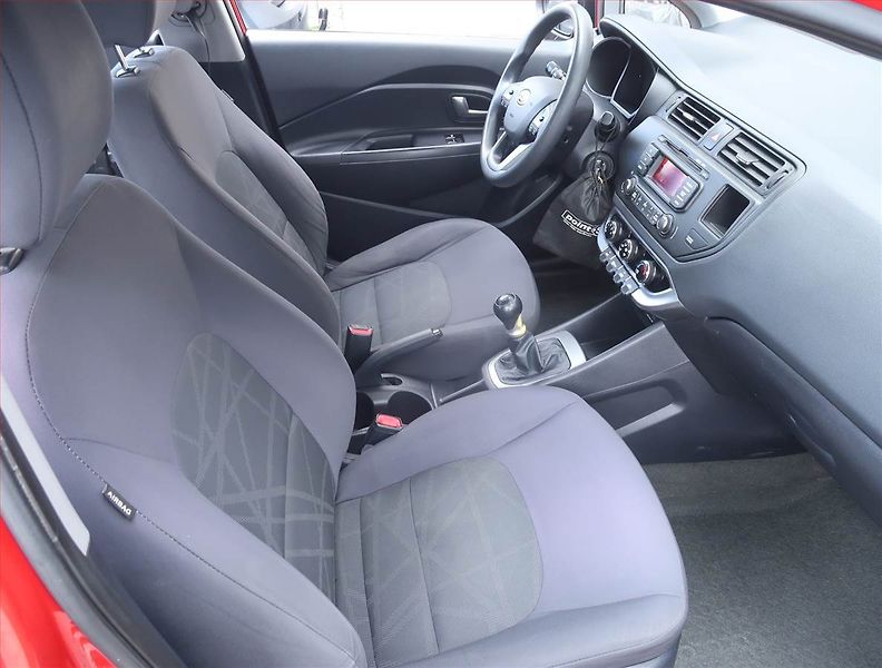 Kia Rio (2012) 1.25 CVVT, Serv.kniha - fotka 9 z 12