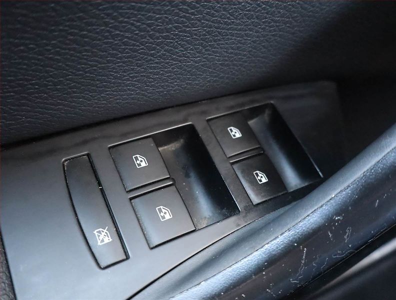 Opel Astra (2015) 2.0 CDTI, Tempomat - fotka 18 z 20