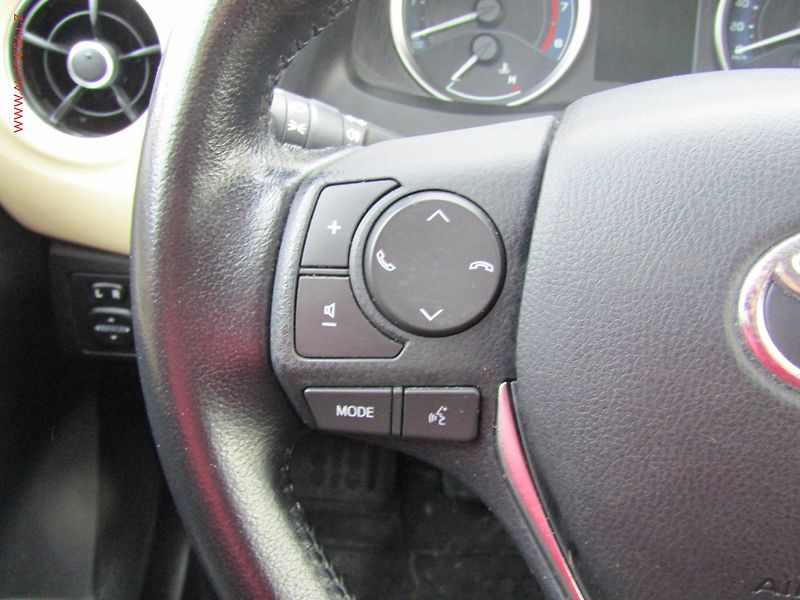 Toyota Corolla (2016) 1.6i, ČR, LED, kamera - fotka 16 z 17