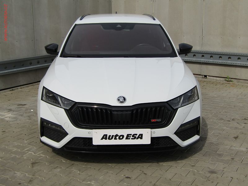 Škoda Octavia (2021) 2.0 TSi RS, 1.maj,ČR, RS - fotka 2 z 20