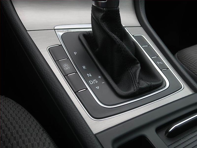 Volkswagen Golf (2016) 1.6 TDI, Automat, Tempomat - fotka 13 z 18