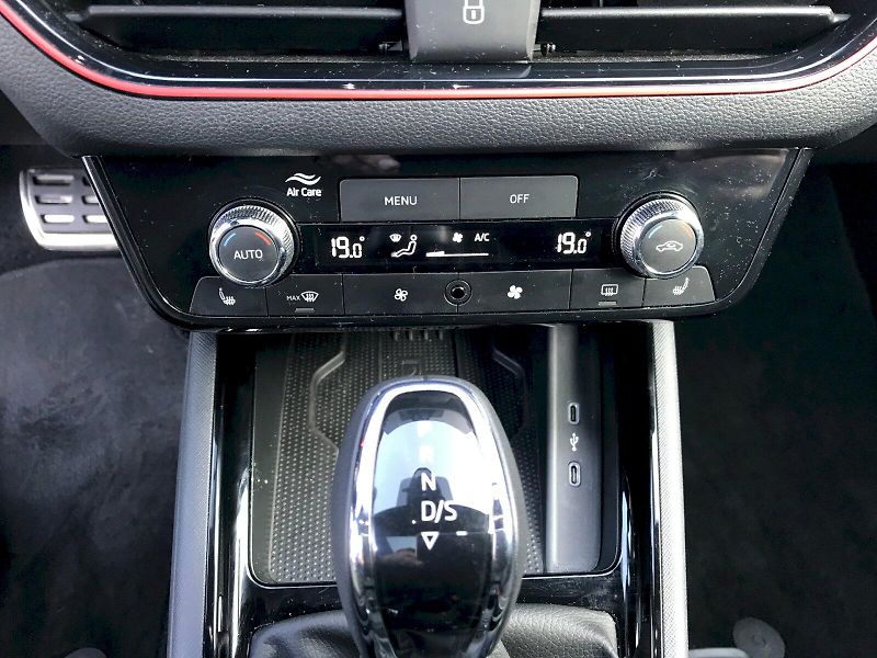 Škoda Scala (2025) Monte Carlo 1,0 TSI DSG - fotka 13 z 24