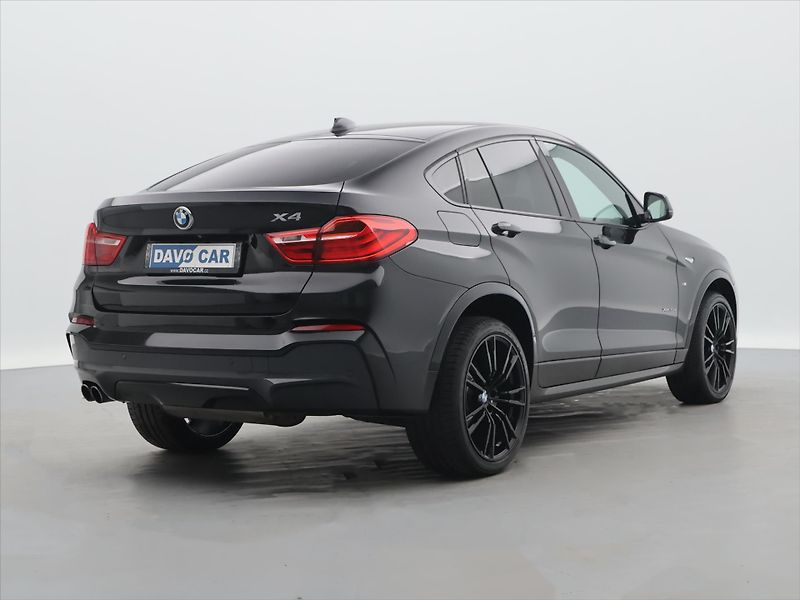 BMW X4 3,0 30d xDrive M Sport Shadow - fotka 7 z 32
