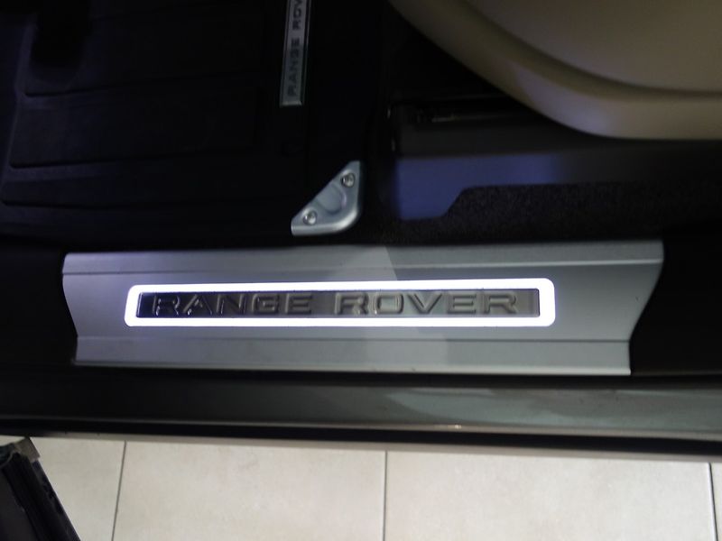 Land Rover Range Rover (2021) D300*VOGUE*50000KM*REZERVACE!! - fotka 41 z 50