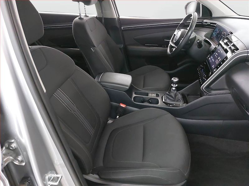 Hyundai Tucson (2023) 1.6 T-GDI 48V MHEV - fotka 7 z 16