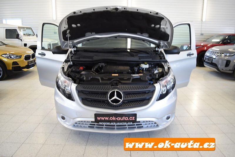 Mercedes-Benz Vito 114 CDI LONG 8 MÍST TOURER - fotka 44 z 49
