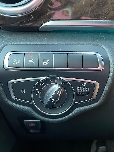 Mercedes-Benz Třídy V (2017) 250D 4Matic - fotka 21 z 27