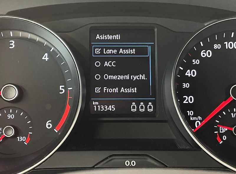 Volkswagen Passat 2.0TDI 110 kW BMT Elegance, ČR - fotka 20 z 29