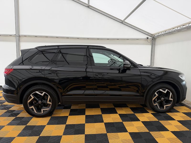 Volkswagen Touareg 3.0Tdi*1-MAJ*DPH*REZERVACE* - fotka 7 z 49