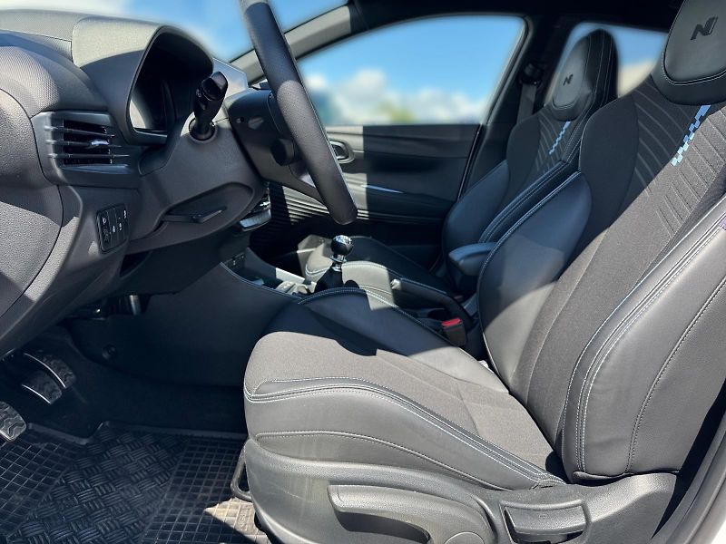 Hyundai i20 (2024) N 1.6T-GDI 150kW 1.CZ DPH - fotka 8 z 12
