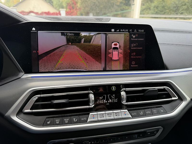 BMW X5 (2021) - fotka 15 z 27