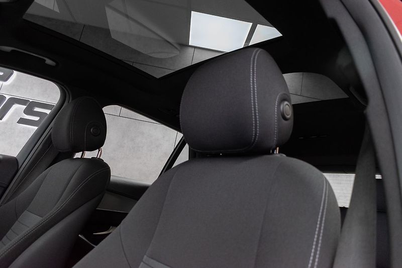 Mercedes-Benz GLC 250d 4MATIC*ACC*TAŽNÉ*DPH - fotka 18 z 44