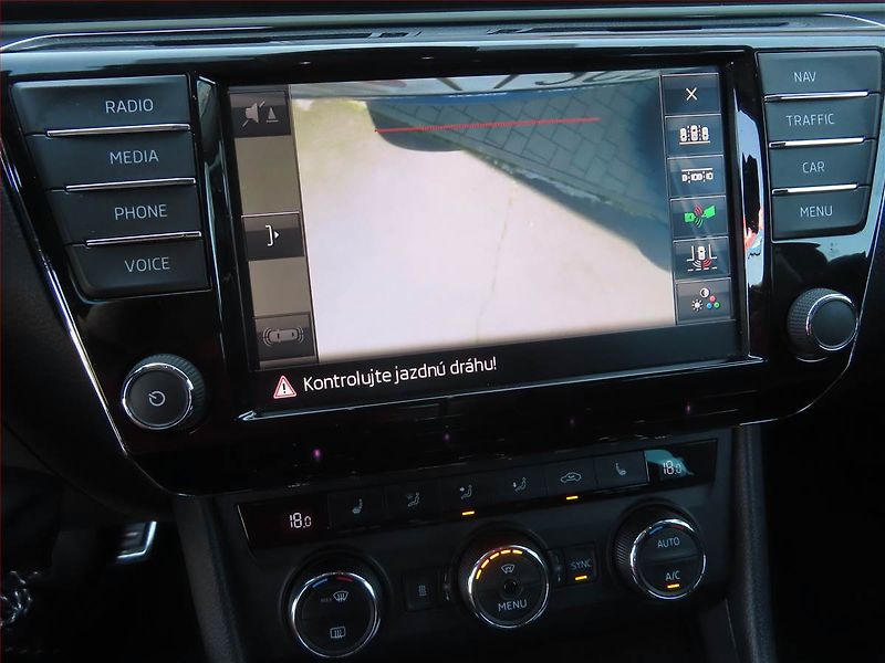 Škoda Superb (2016) 2.0 TSI, 4X4, Automat, Navi - fotka 22 z 28