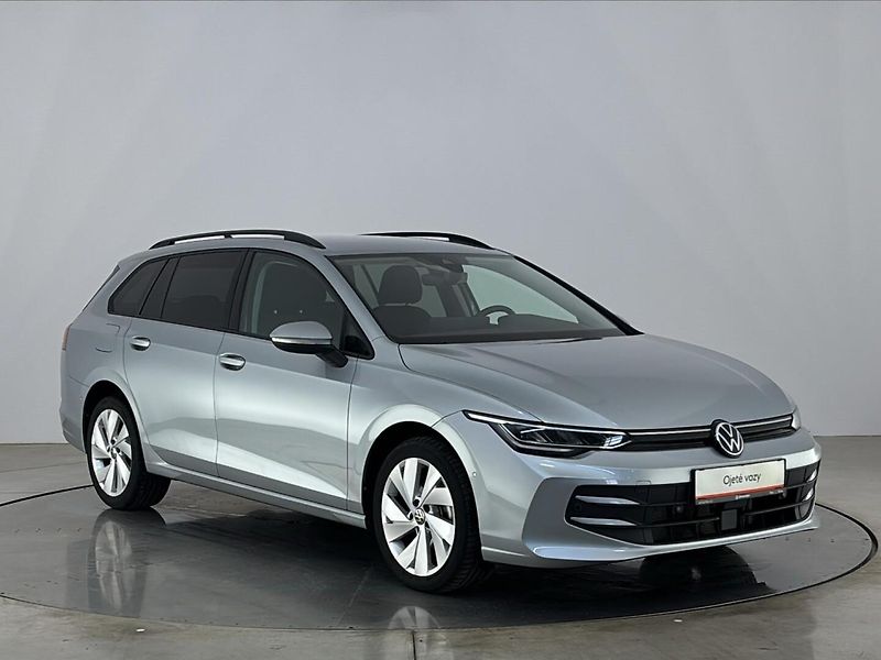 Volkswagen Golf Life DSG - fotka 14 z 29