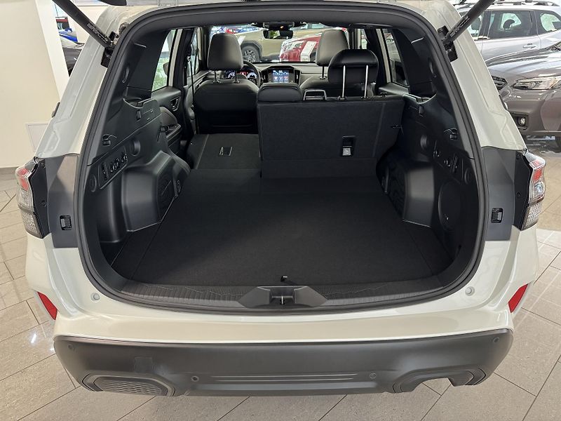 Subaru Forester Field Lineartronic - fotka 19 z 23
