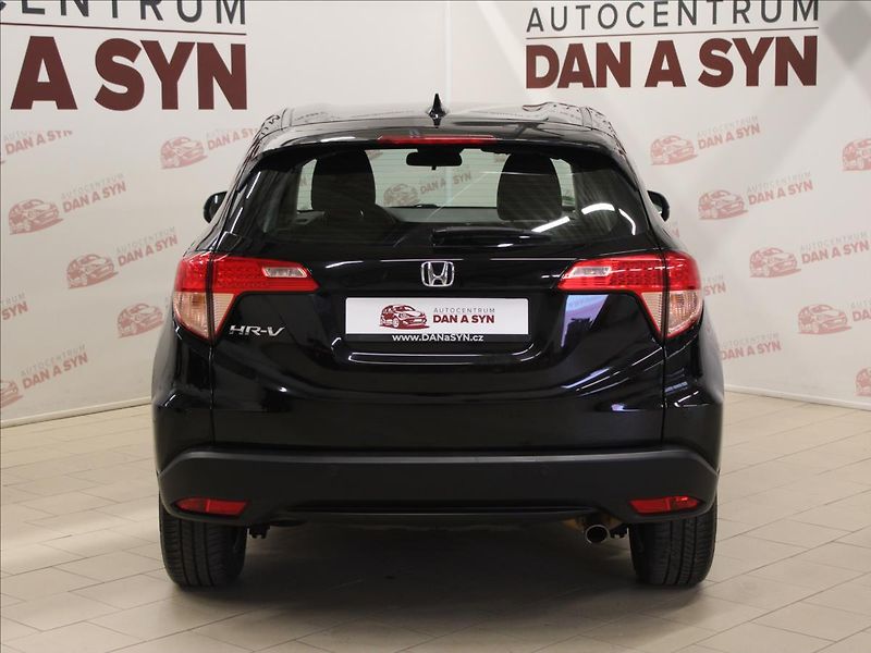 Honda HR-V 1,5 i-VTEC Elegance - fotka 5 z 32