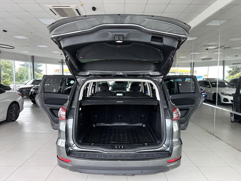 Ford S-MAX 2,0EcoBlue*AT8*Kamera*Tažné - fotka 34 z 37
