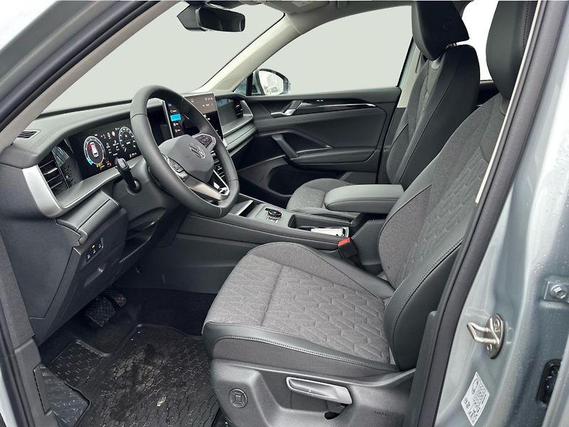 Volkswagen Tayron (2025) People 1,5 eTSI 110 kW mHEV - fotka 10 z 25