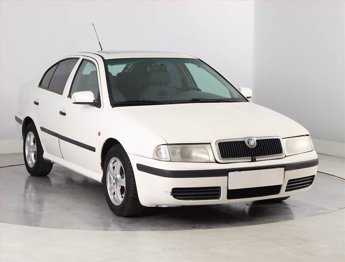 Škoda Octavia 1.9 TDI, po STK, Tažné, Klima