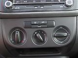 Volkswagen Golf Plus (2005) 1.9 TDi, AC, temp - náhled 13
