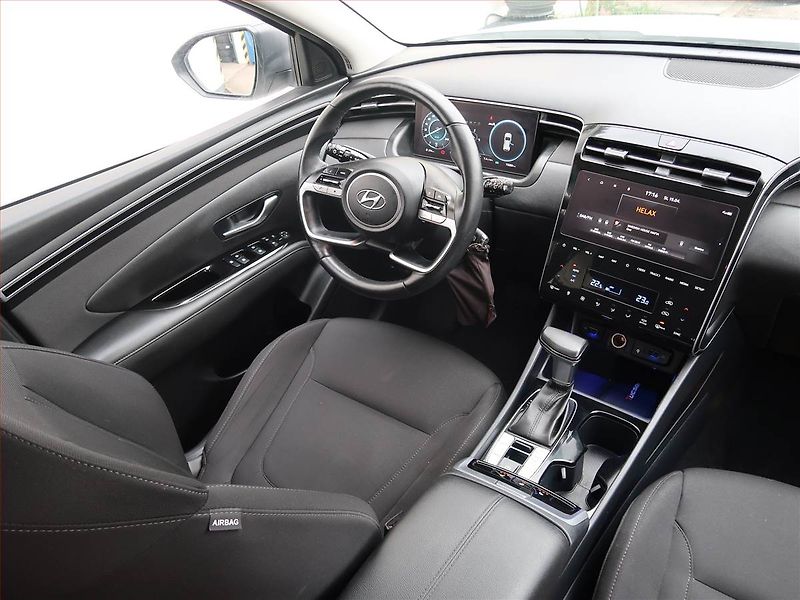 Hyundai Tucson (2022) Smart 1.6 T-GDI 48V MHEV - fotka 7 z 21