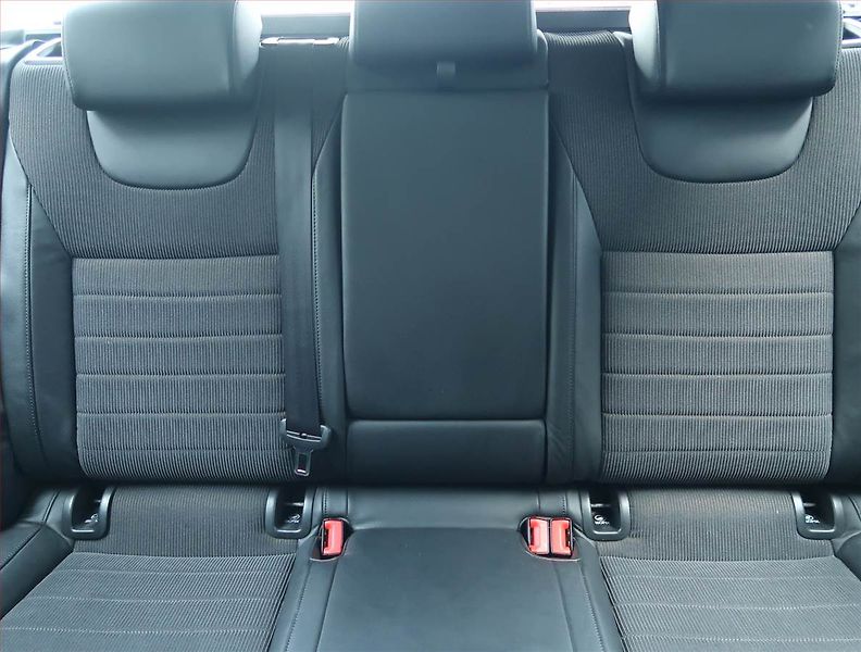 Škoda Octavia (2013) Elegance 1.6 TDI, Automat - fotka 10 z 16
