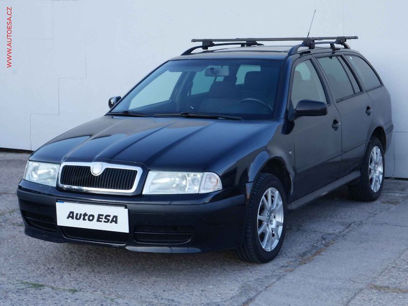 Škoda Octavia (2007) 1.6i, AC, temp - fotka 3 z 16