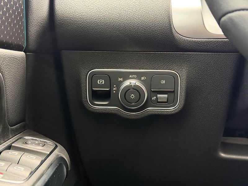 Mercedes-Benz GLB 200 d 4MATIC Progressive E - fotka 21 z 34
