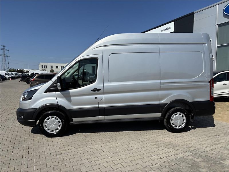 Ford Transit 2,0 EcoBlue 125kW Trend L2H3 - fotka 2 z 37