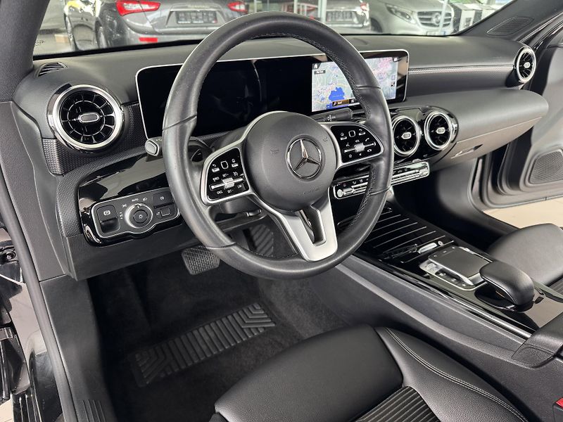 Mercedes-Benz Třídy A 200 Aut*120kW*LED*REZERVACE! - fotka 9 z 35