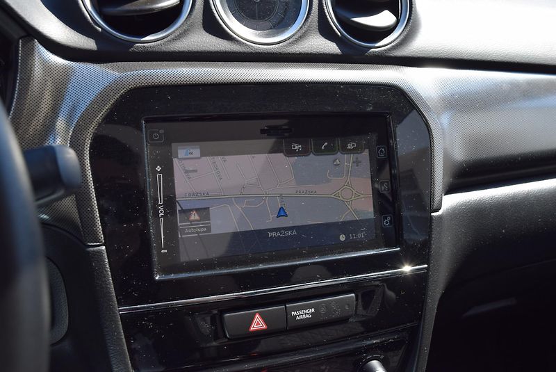 Suzuki Vitara (2019) 1.4 103kw BOOSTER JET ALL GRIP - fotka 29 z 50