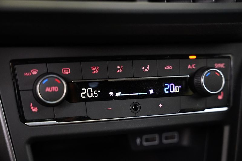 Volkswagen Polo - fotka 23 z 26