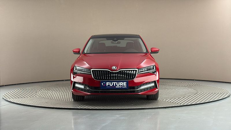 Škoda Superb 2.0 TSI DSG L&K - fotka 3 z 34