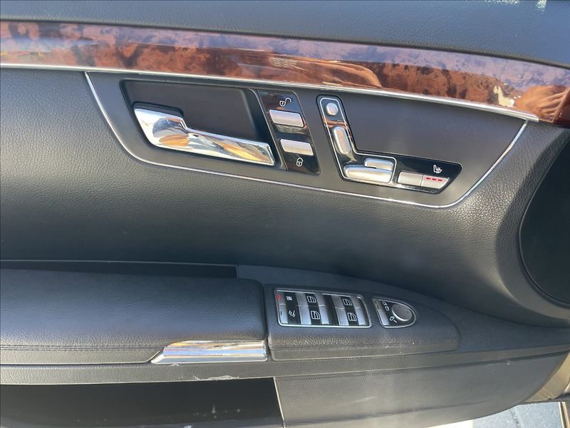 Mercedes-Benz Třídy S 3,0 320CDi 155kw nutný servis - fotka 22 z 32