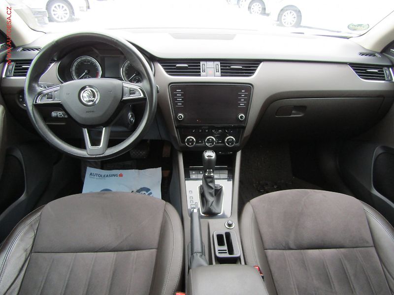 Škoda Octavia (2017) 2.0 TDi, ČR, L&K, DSG, LED - fotka 8 z 22
