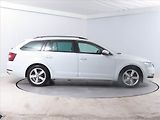 Škoda Octavia (2018) Ambition Plus 1.5 TSI, Navi - náhled 6