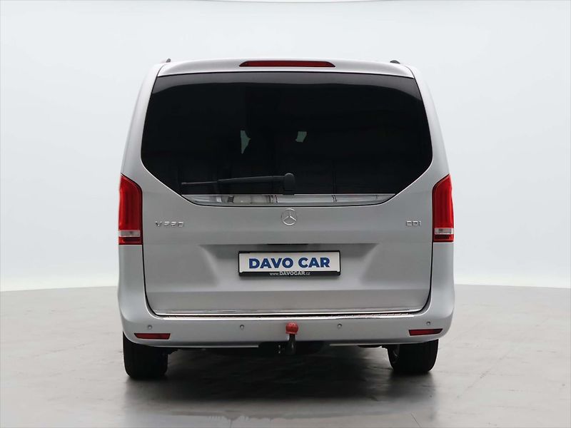Mercedes-Benz Třídy V 2,1 220d 120kW Bluetec 8-míst - fotka 6 z 35